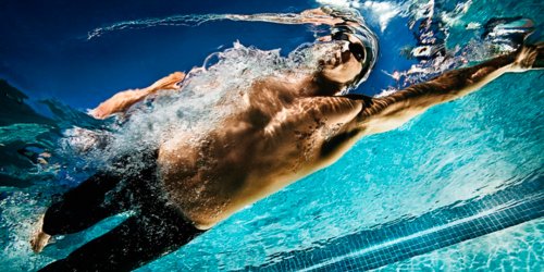 Как учат плавать взрослых: сроки и особенности обучени