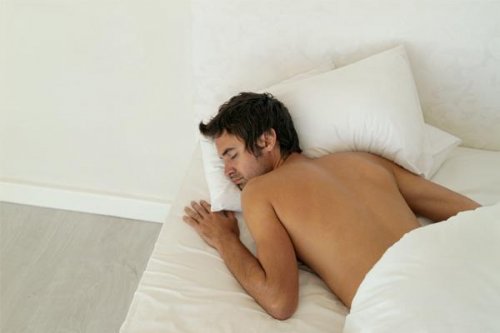 Недостаток сна провоцирует слабость и ожирение
