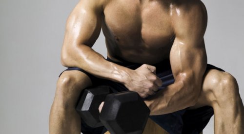 9 секретов, которые помогут строить мышцы быстро